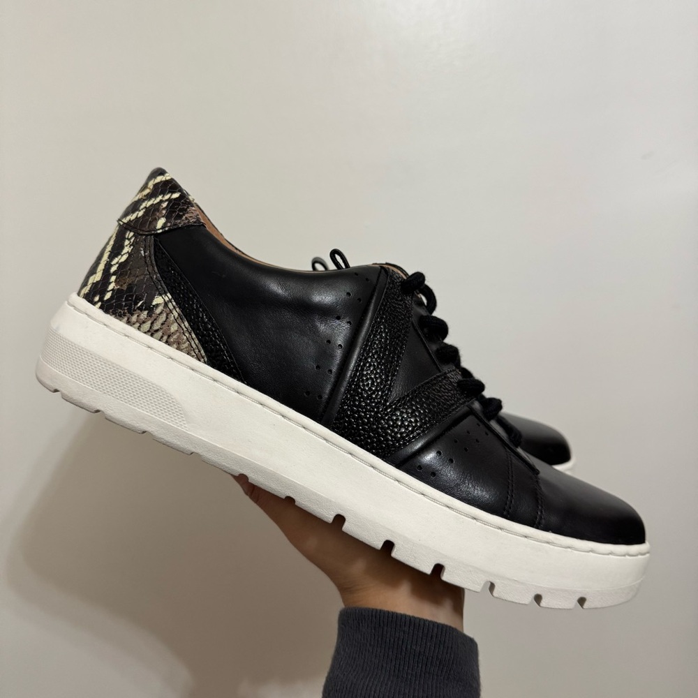 Vionic Simasa Sneaker Size 9.5 - Picture 2 of 9